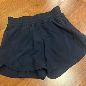Lululemon shorts size 6 navy